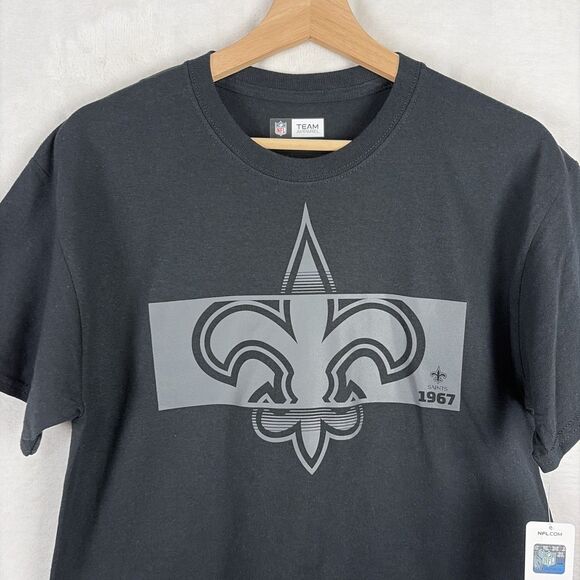 NFL Team Apparel New Orleans Saints T-Shirt Size Medium Black NWT - Picture 2 of 6